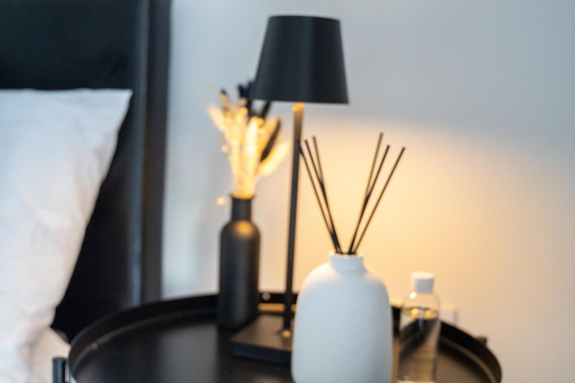 Apartment Glory Homes- Centre , Sleeps 7 With Parking & Wifi