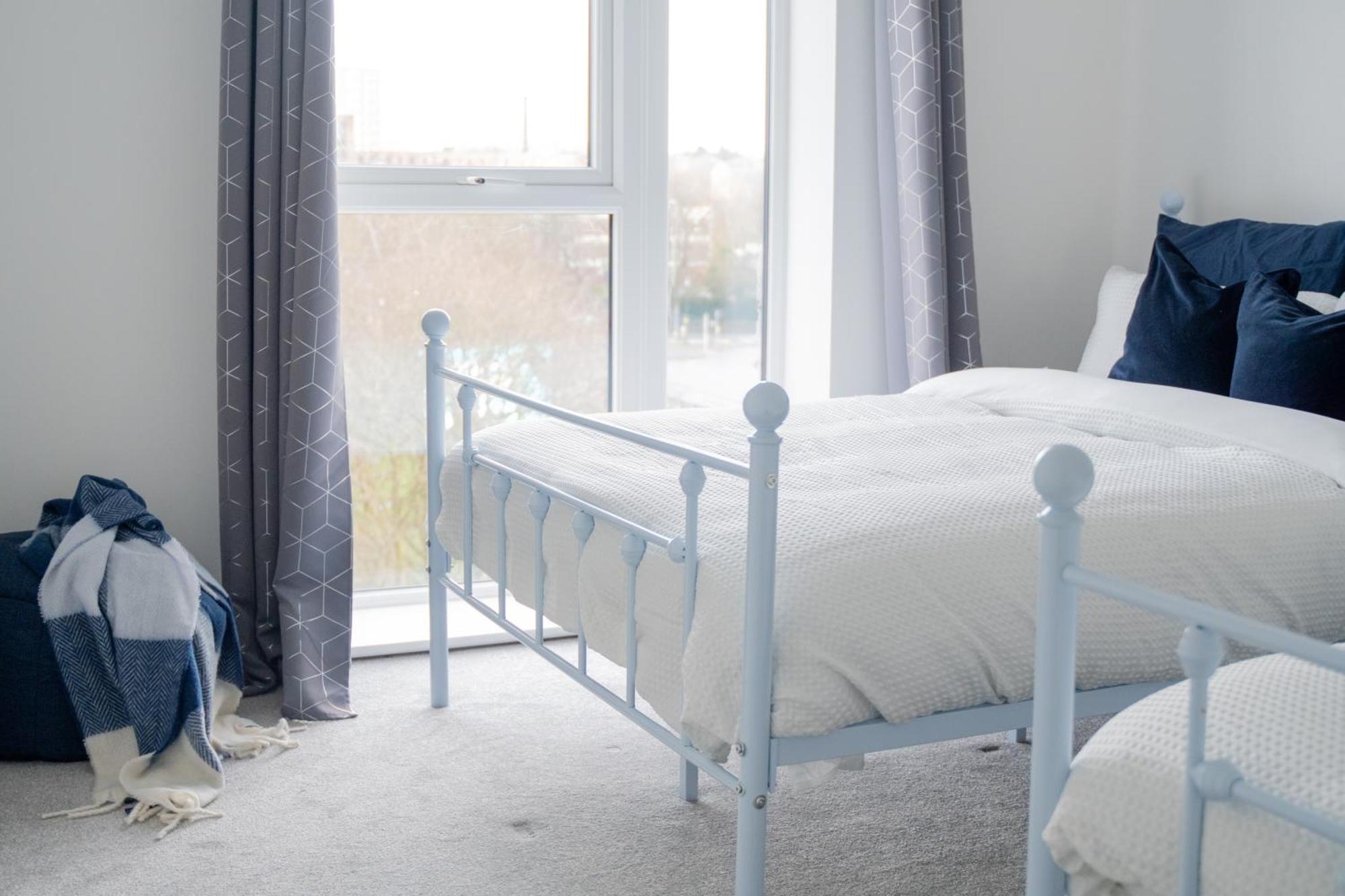Apartment Glory Homes- Centre , Sleeps 7 With Parking & Wifi