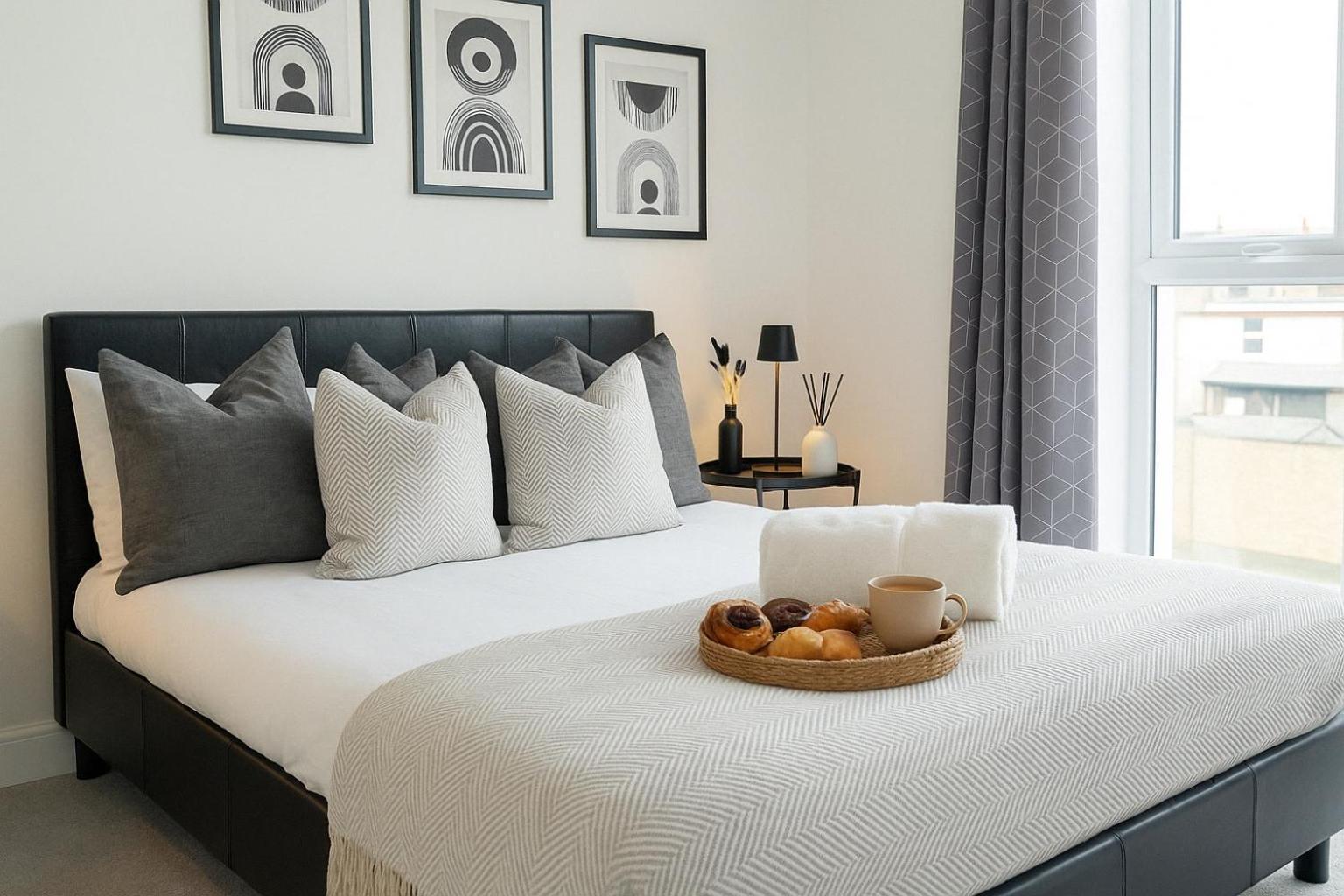 Apartment Glory Homes- Centre , Sleeps 7 With Parking & Wifi